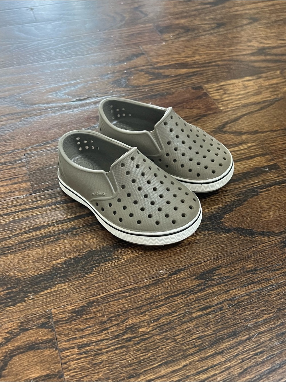 Native Kids Slip-On Shoes - Olive C5